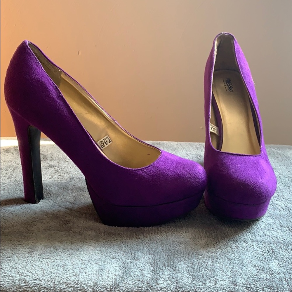Velvet purple platform heels